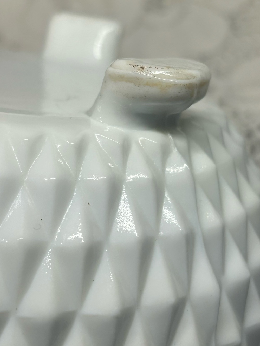 Vintage Indiana Glass Diamond Point Milk Glass 3-Footed Bowl (C) - Picture 8 of 9
